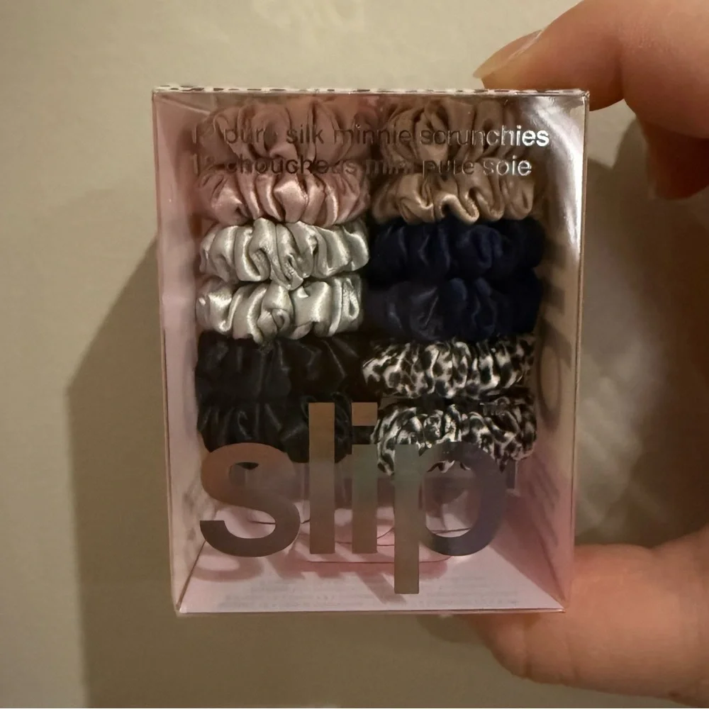 Slip Silk Classic Minnie Scrunchies Set - Picture 5 of 5